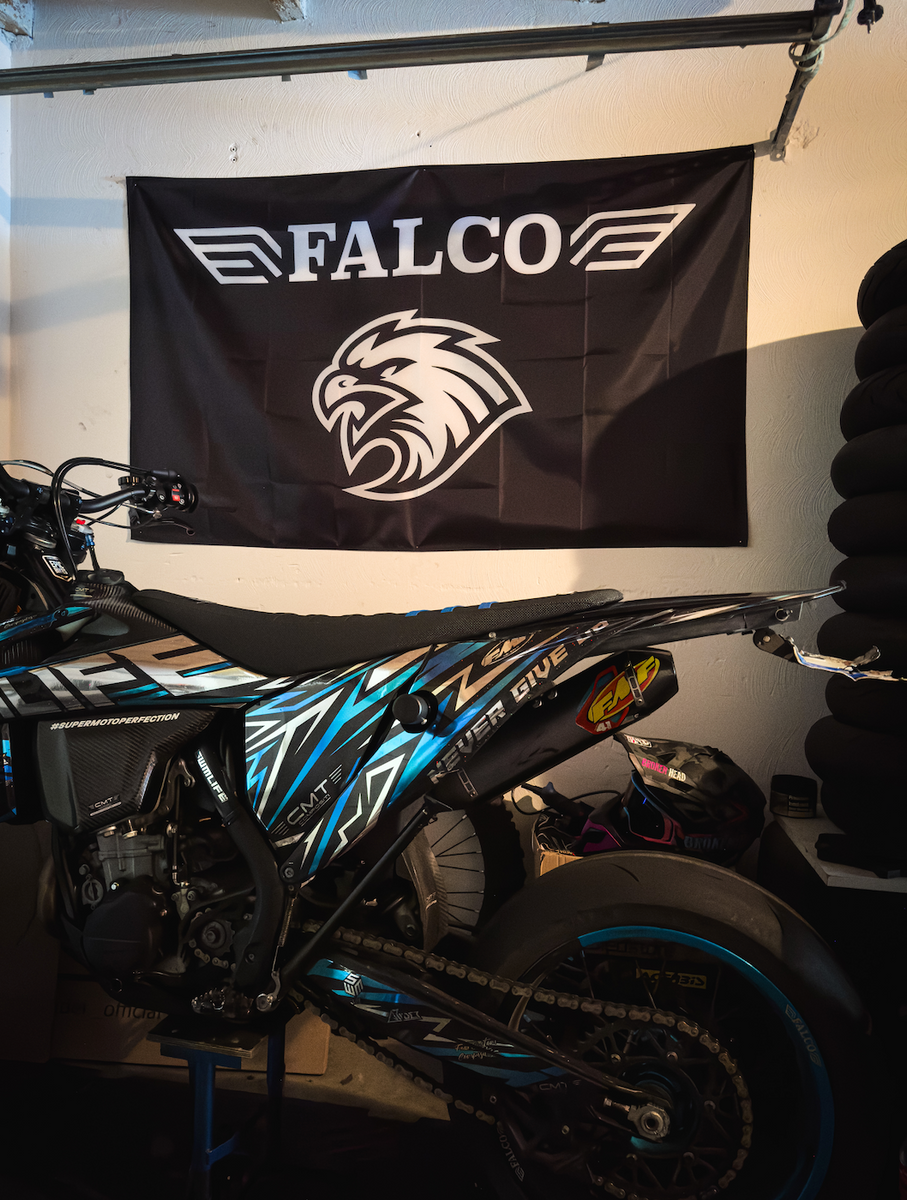 DRAPEAU FALCO